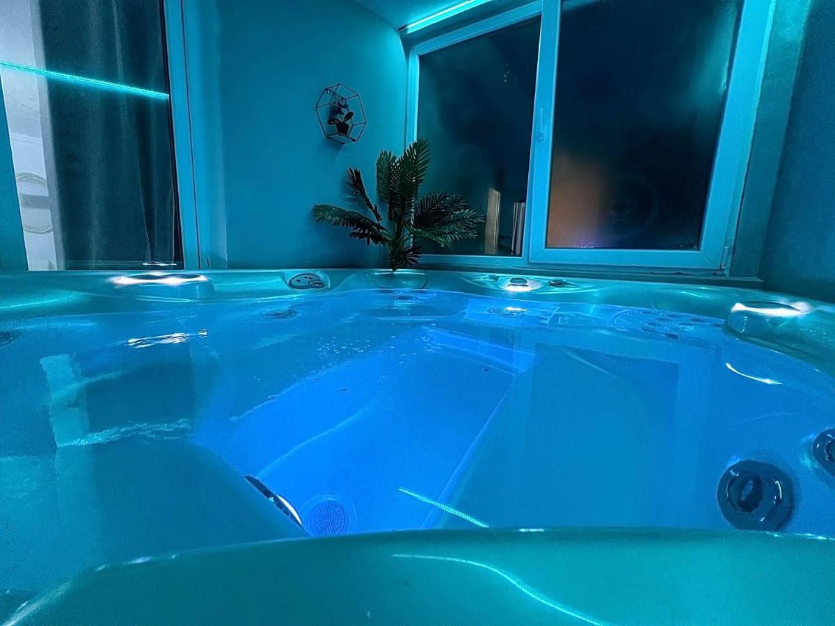 Luxor - Jacuzzi&Cozy Apartments Sybin Zewnętrze zdjęcie