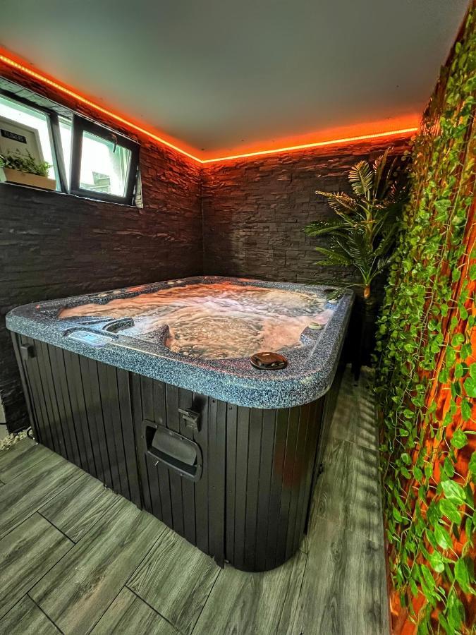 Luxor - Jacuzzi&Cozy Apartments Sybin Zewnętrze zdjęcie