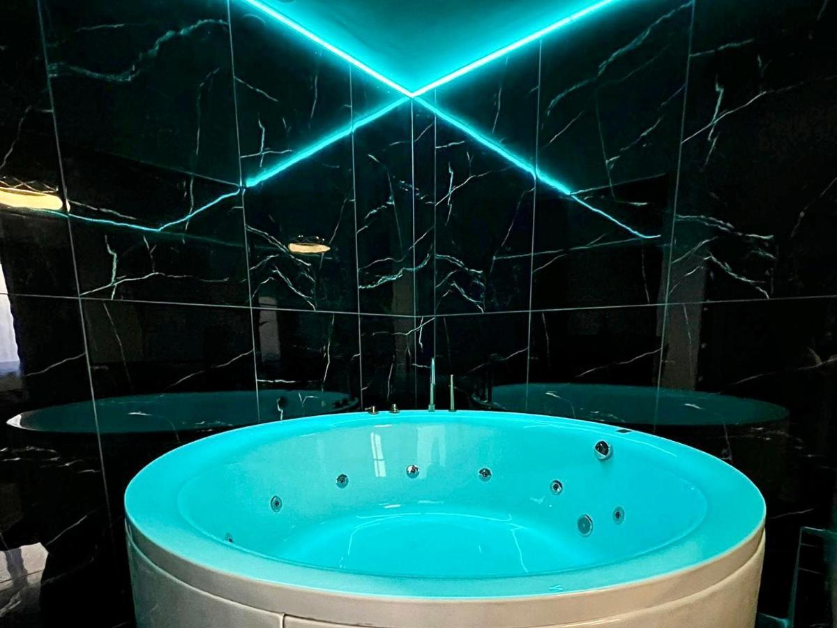 Luxor - Jacuzzi&Cozy Apartments Sybin Zewnętrze zdjęcie