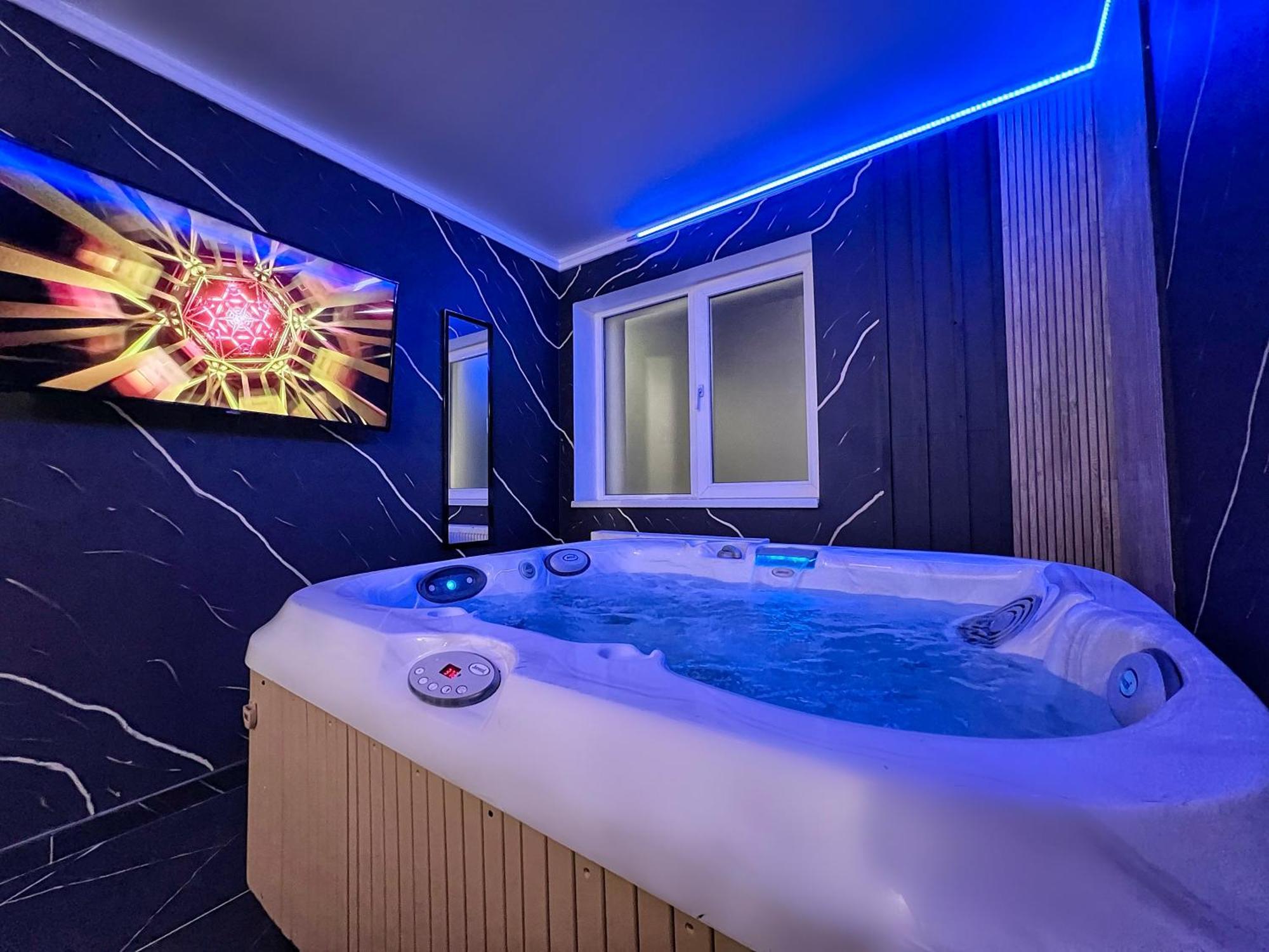 Luxor - Jacuzzi&Cozy Apartments Sybin Zewnętrze zdjęcie