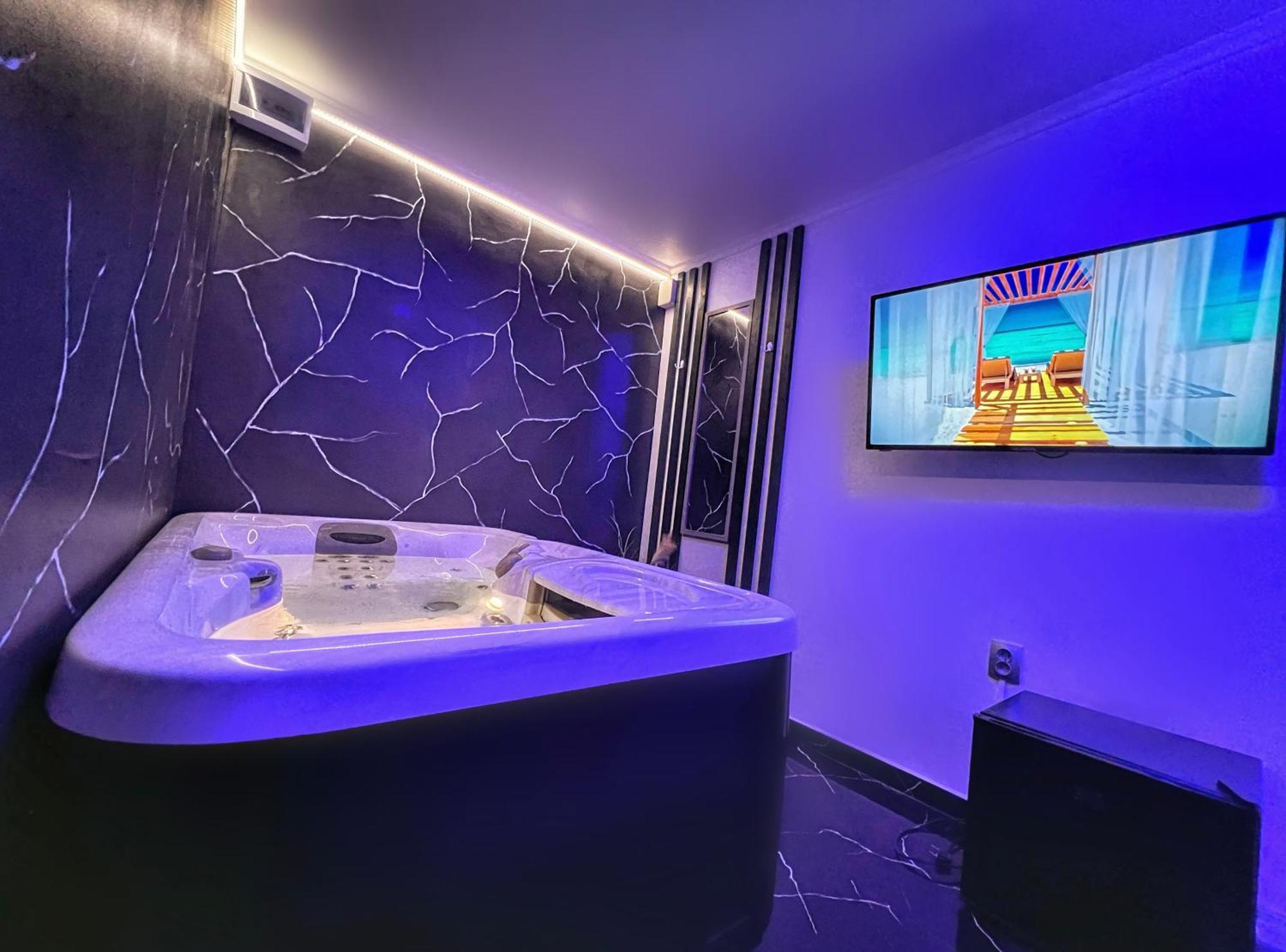 Luxor - Jacuzzi&Cozy Apartments Sybin Zewnętrze zdjęcie