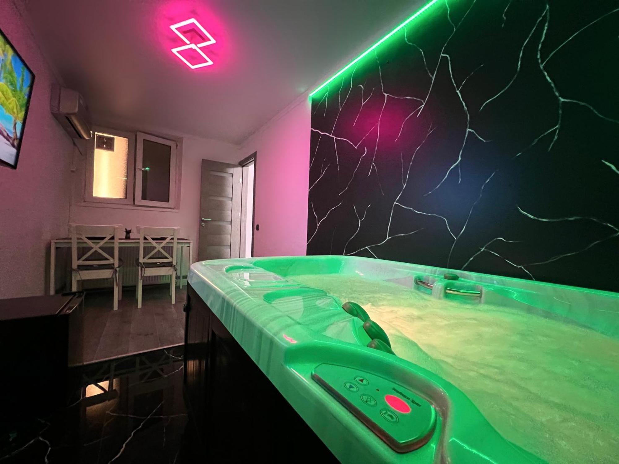 Luxor - Jacuzzi&Cozy Apartments Sybin Zewnętrze zdjęcie