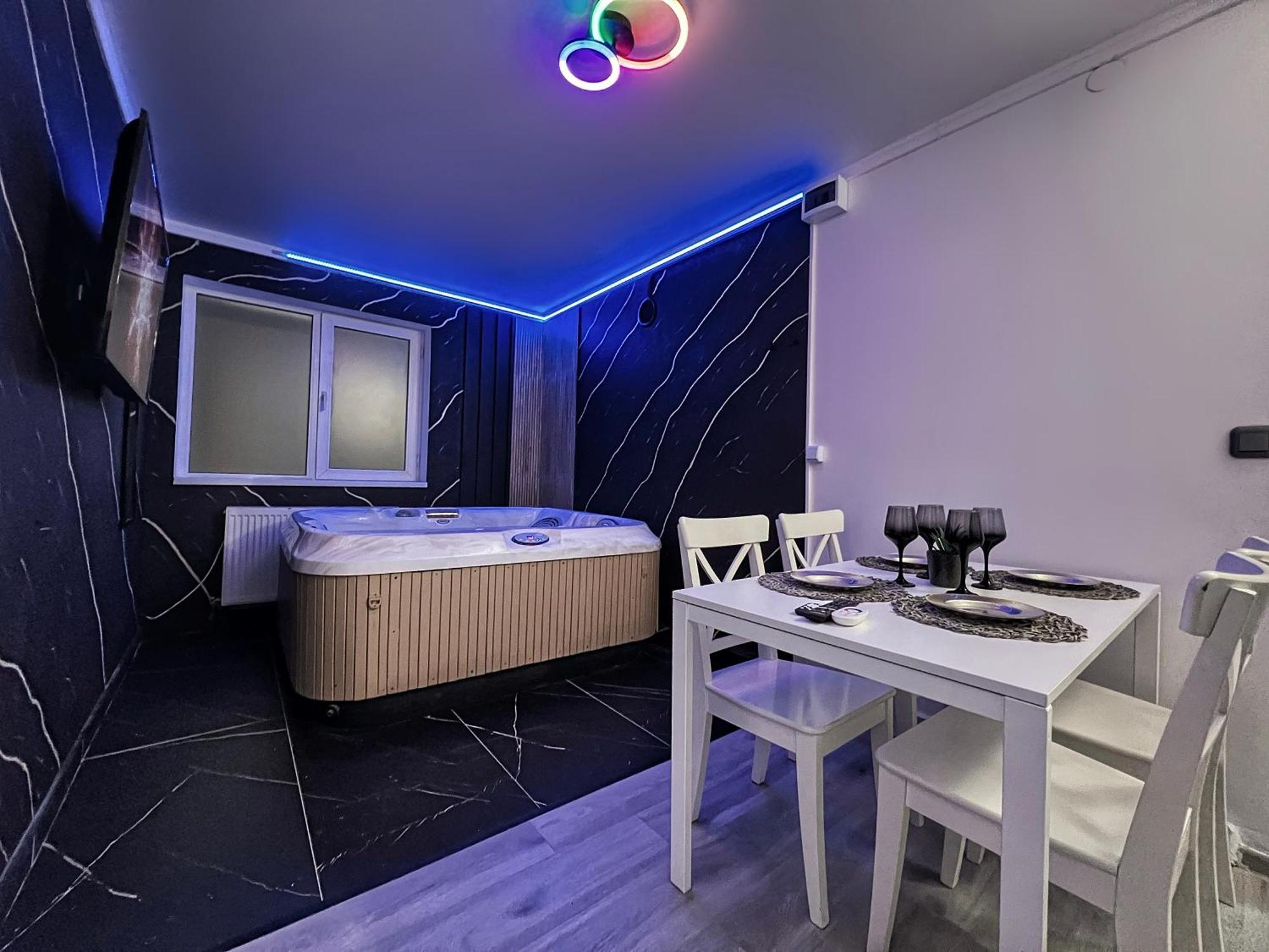 Luxor - Jacuzzi&Cozy Apartments Sybin Zewnętrze zdjęcie