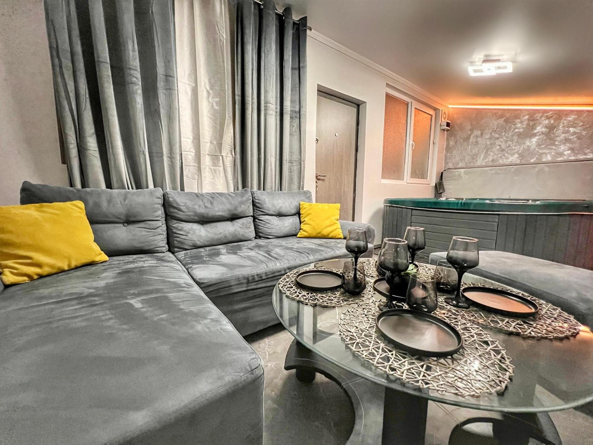 Luxor - Jacuzzi&Cozy Apartments Sybin Zewnętrze zdjęcie